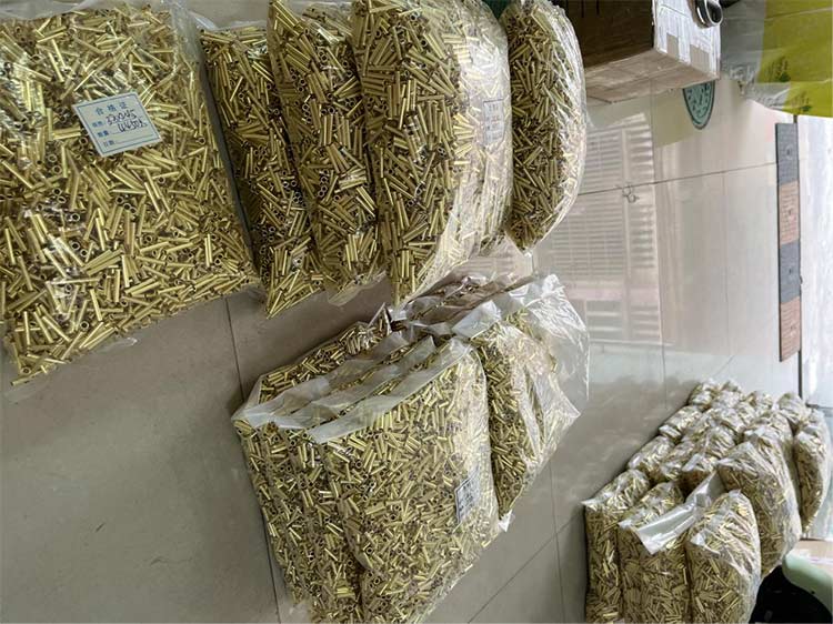 ¡Otro gran envío de remaches tubulares de latón a Malasia!