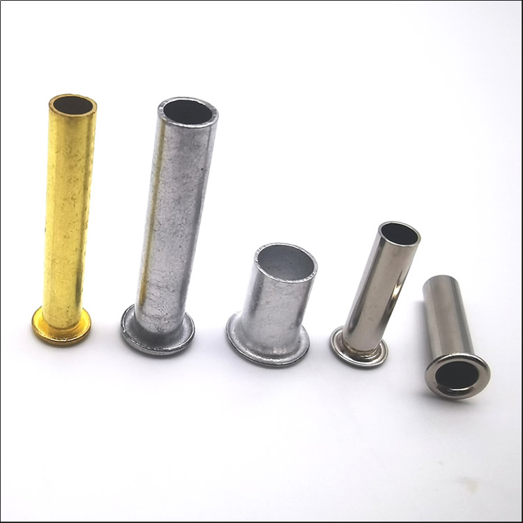 El corazón de la conexión: nuestra visión de los remaches tubulares completos