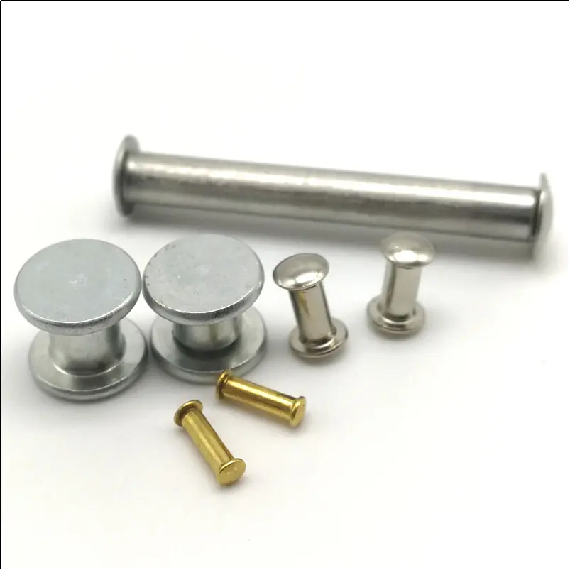 ¿Qué son exactamente los remaches macho y hembra?