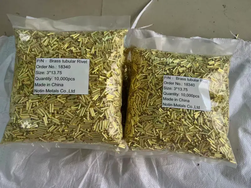 Pedido de muestra para remaches tubulares destinados al Reino Unido