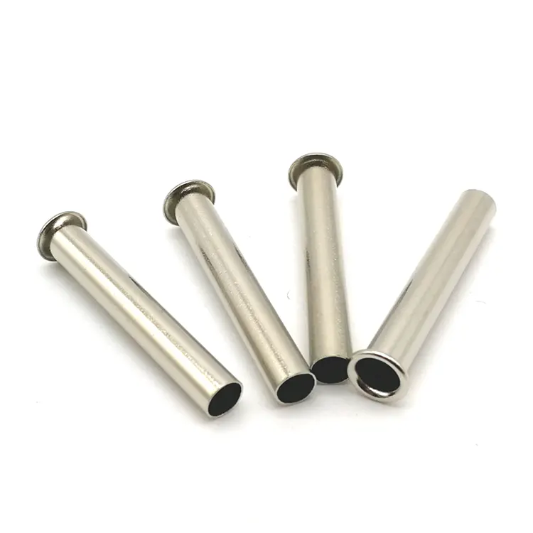 Remaches de tubo de acero